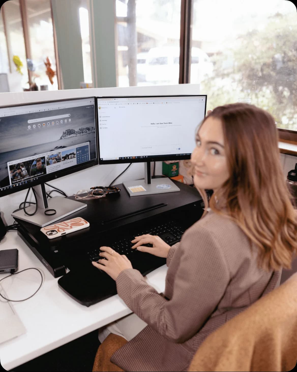 Clinicians collaborating and reviewing care workflows on Minikai.